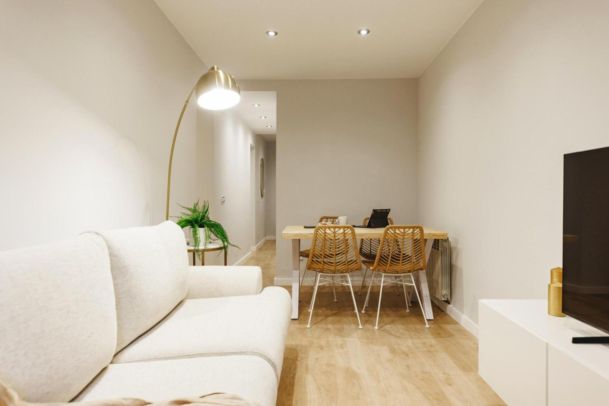 Bravissimo Apartaments Mora 4 ジローナ エクステリア 写真