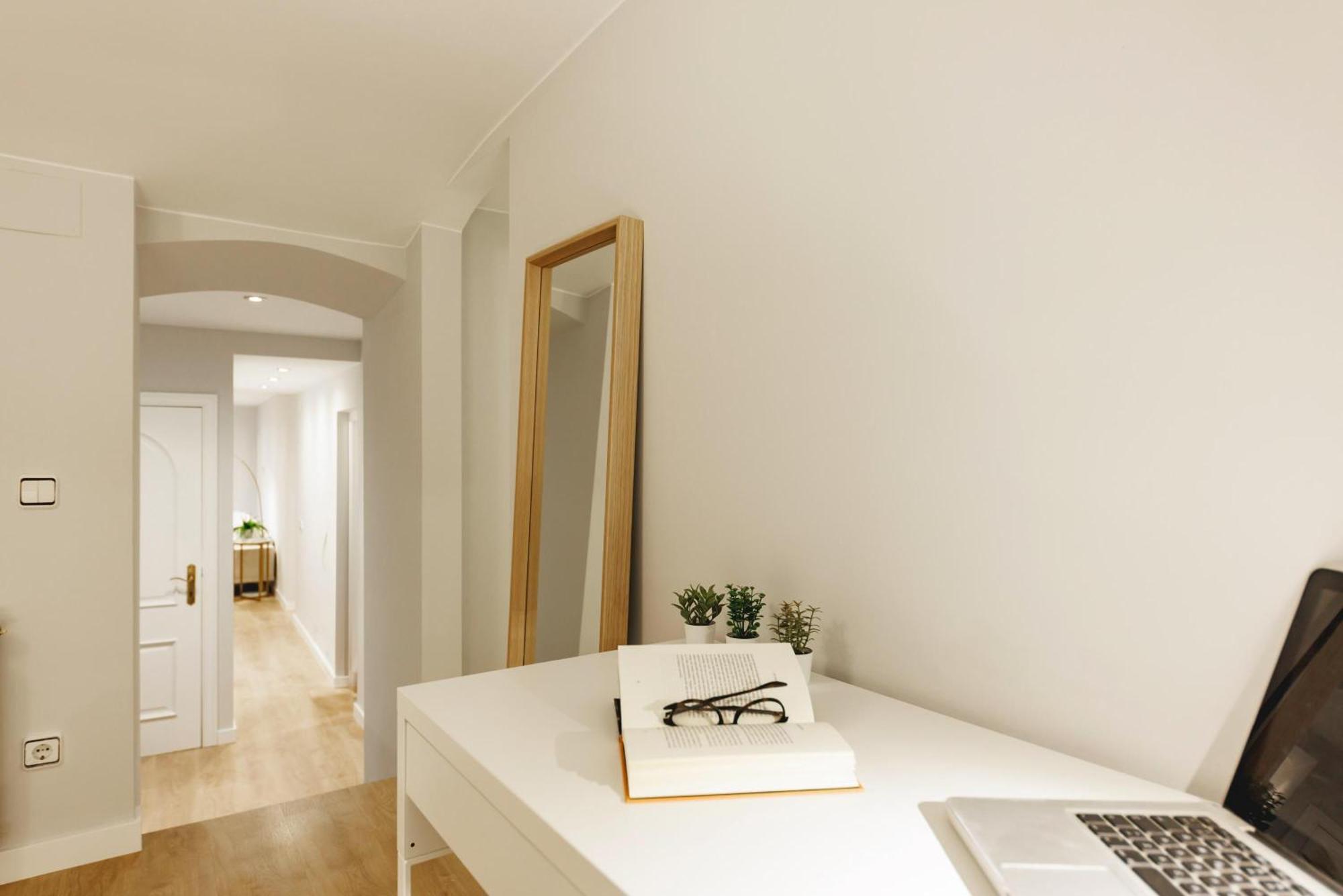 Bravissimo Apartaments Mora 4 ジローナ エクステリア 写真